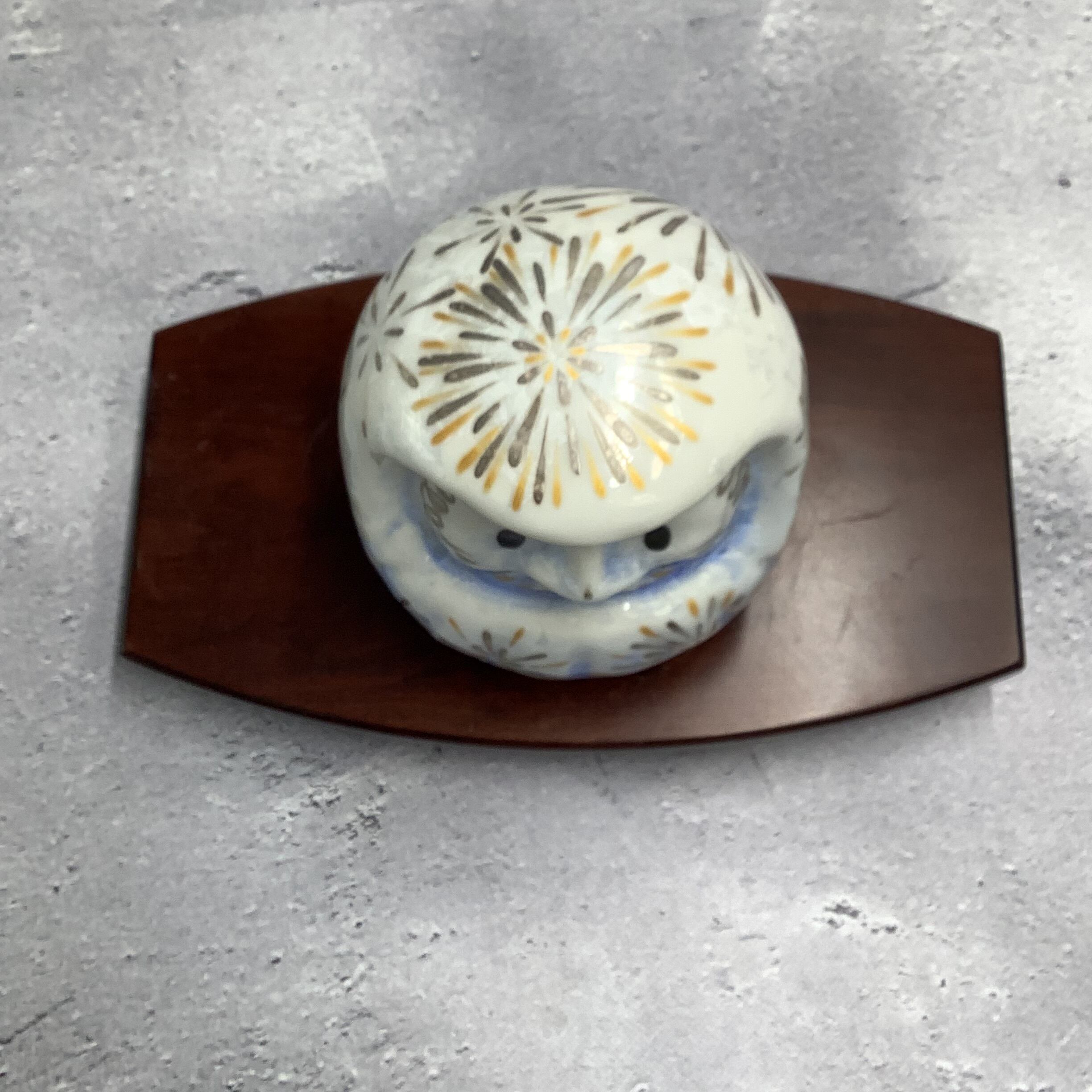 純銀刻印あり　銀杯　昭和23年　福井だるま屋開店二十周年記念 純銀刻印あり 銀杯 昭和23年 福井だるま屋開店二十周年記念 銀杯 約