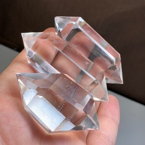1.透明✩水晶ダブルポイント
