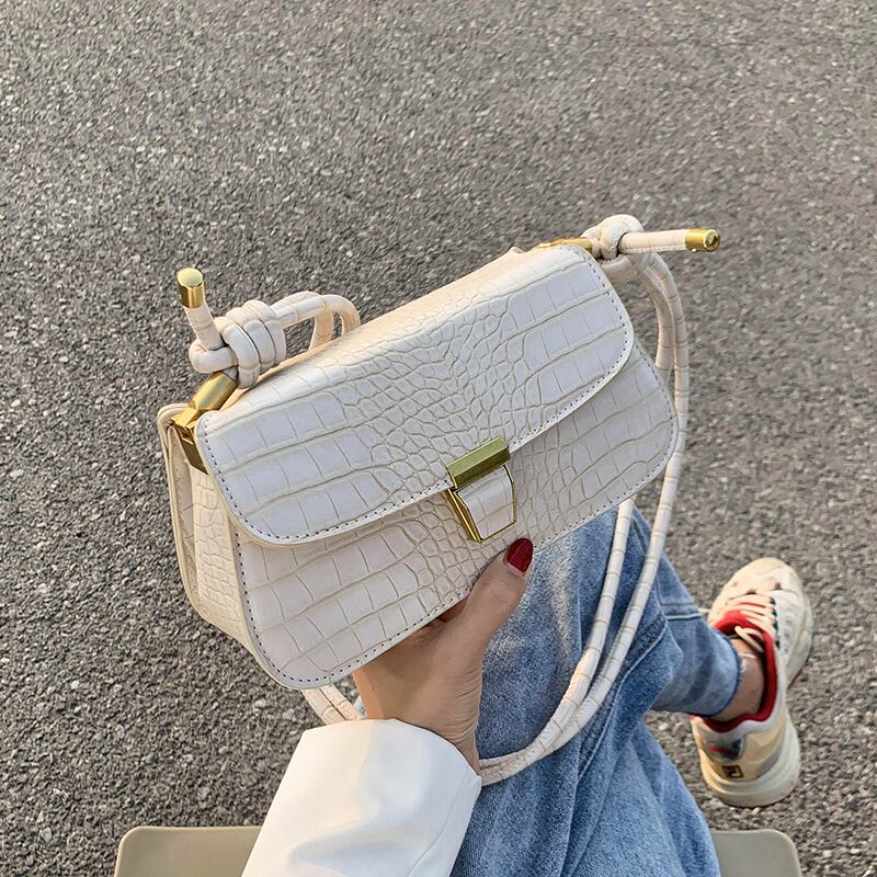 人気の質感の小さなバッグ女性バッグ2020新しいトレンディなファッションレトロワンショルダー脇の下バッグネット赤すべて一致メッセンジャーバッグ Tiancai_Wing_Bag3280670