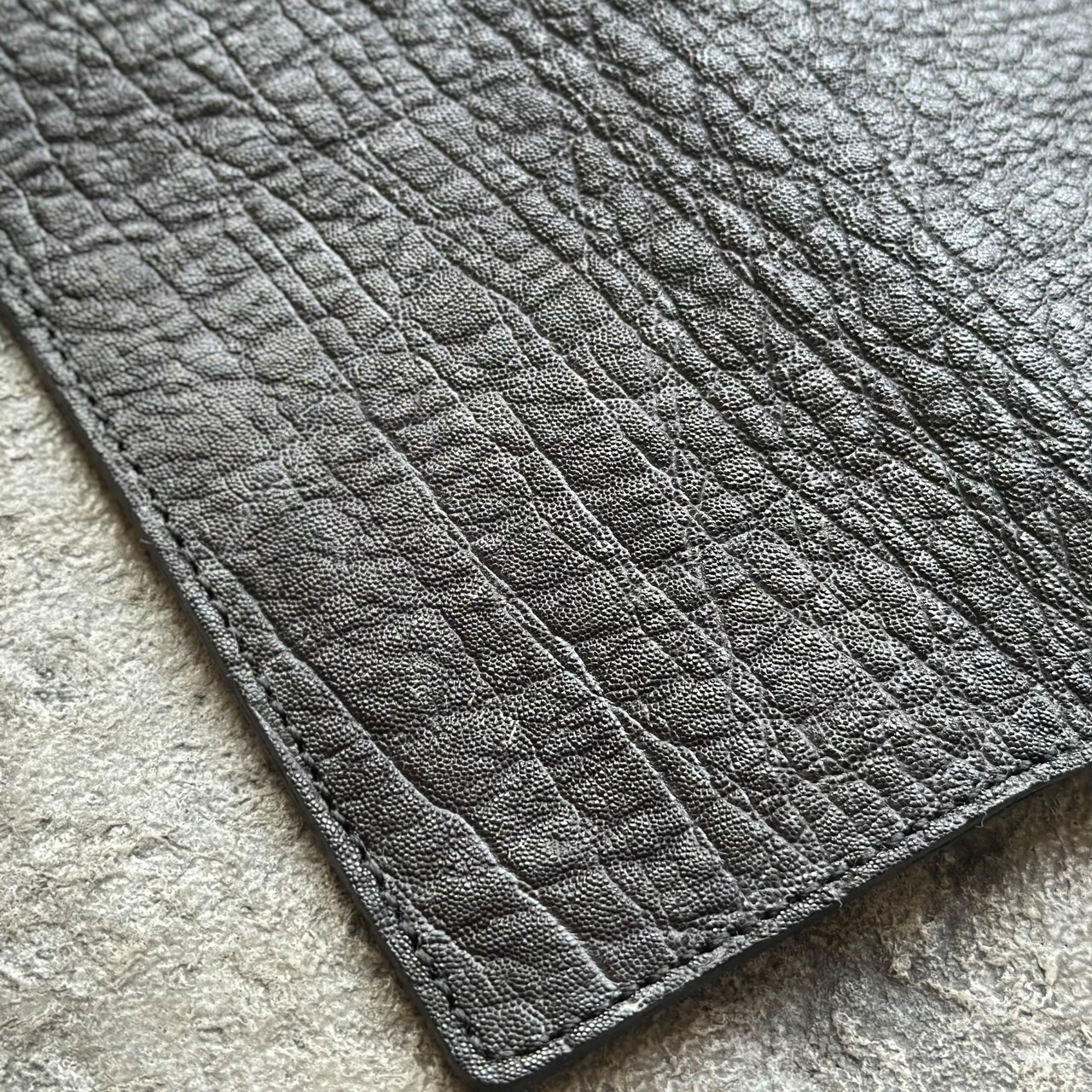 【限定商品】ウォレット スタンダード 手染めエレファント(ブラック)