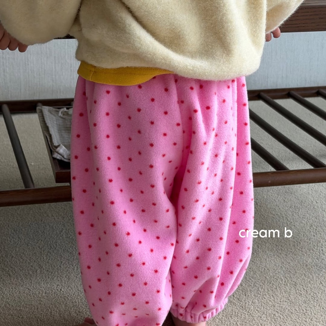 韓国子供服 / 26winter / cream bbang / ポンポンジョガーパンツ / キッズ / 冬服 *XXS~XL*