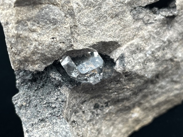 母石（ハーキマー水晶）