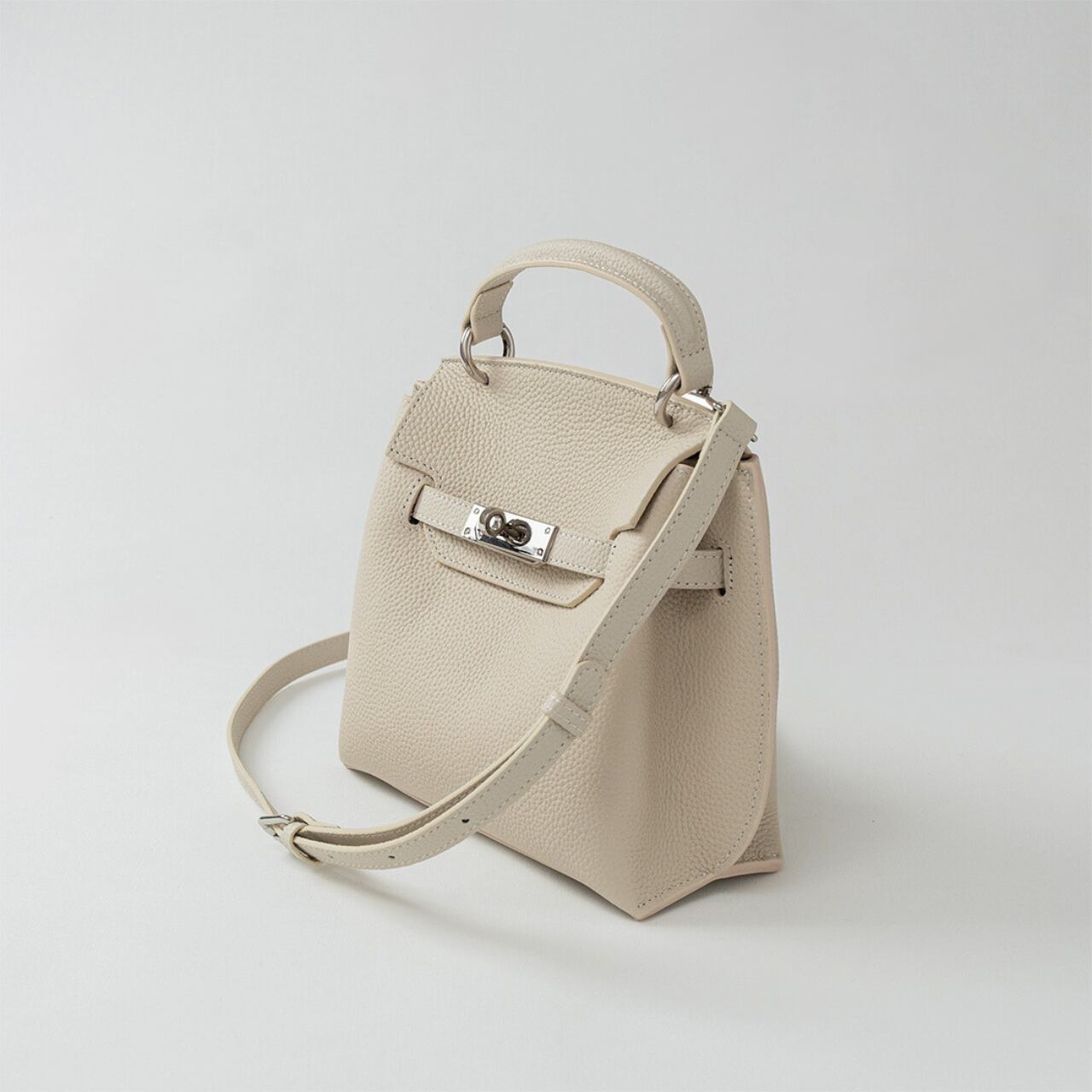 アイボリー デボネア スモール ハンドバッグ so4store Debonair Small Handbag【デボネア スモール ハンドバッグ