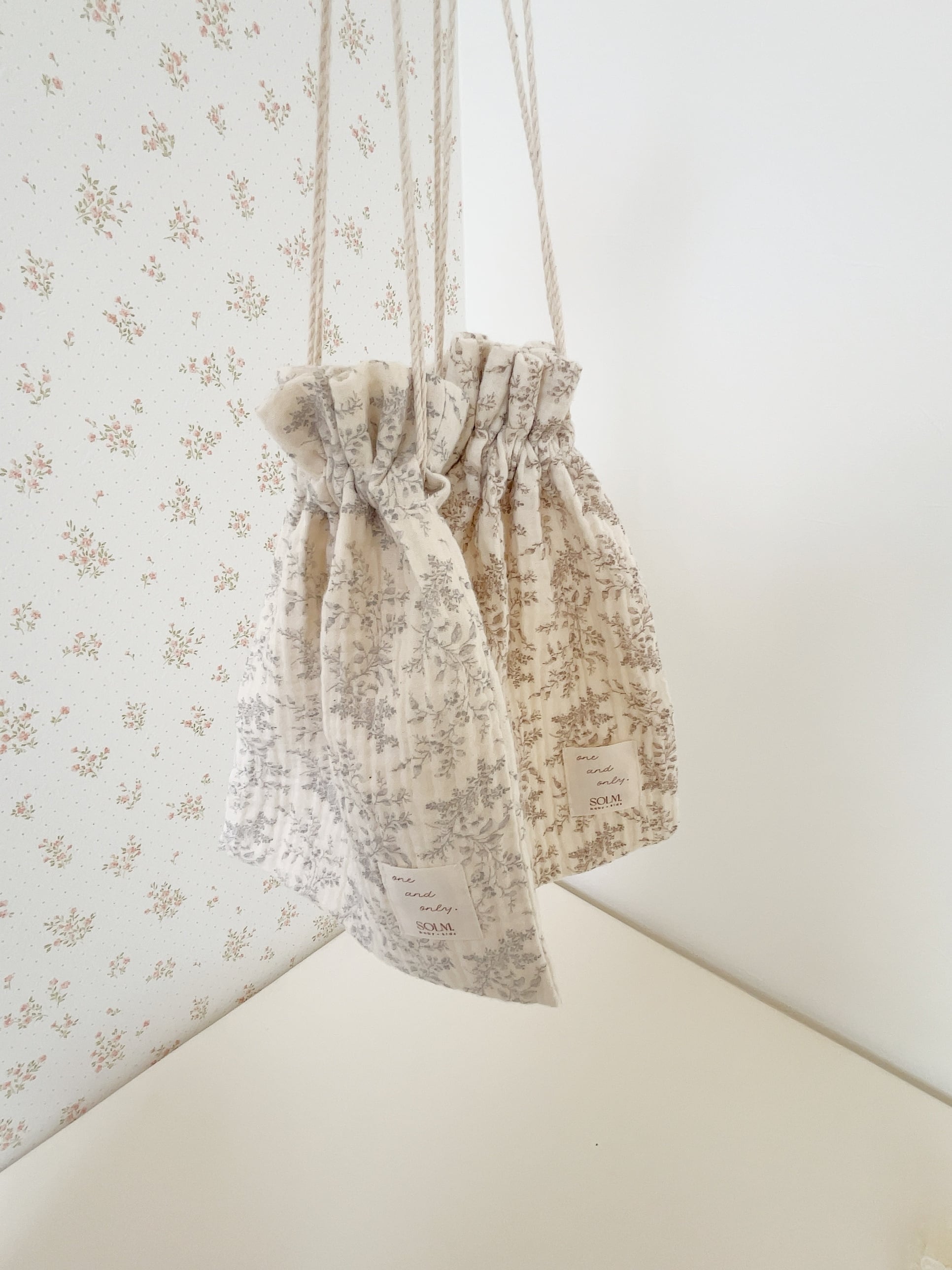 Sprinh gift set <frill pillow + floret blanket + floret purse set twin> ベビーピロー フリルピロー ベビー枕 ガーゼブランケット ガーゼケット 巾着ポーチ 出産祝い ギフトセット