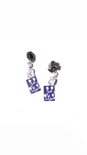 Button & Flower design earring A-24