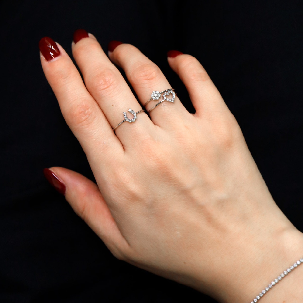 Pt900 ダイヤモンド0.1ct オープンハート ネックレスorリング 選べる