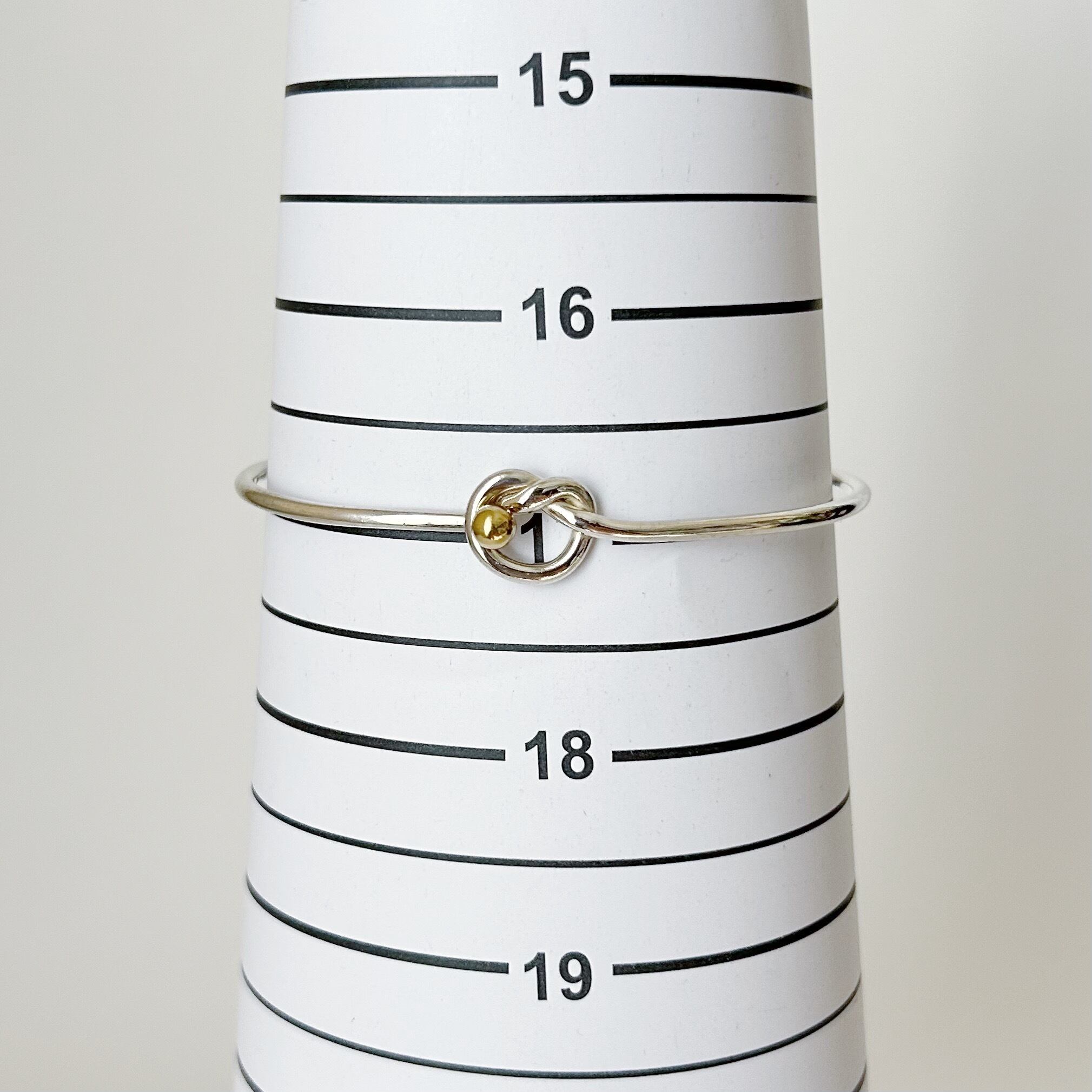 Tiffany ティファニー　ラブノット　K18/SV925 ブレスレット 楽天市場】【中古】｜TIFFANY&Co. ティファニー ラブノット