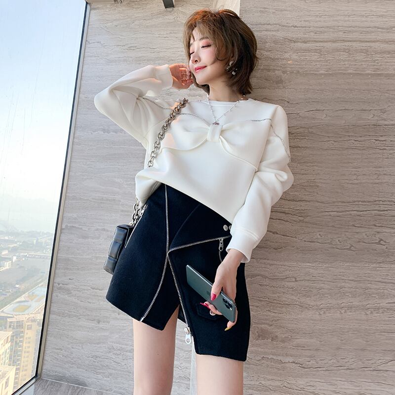 ベルベットラウンドネックルーズスウェット ウィンター リボン 大人ガーリー スウィート キュート カジュアル 冬物 Oネック MIUCO44453823820