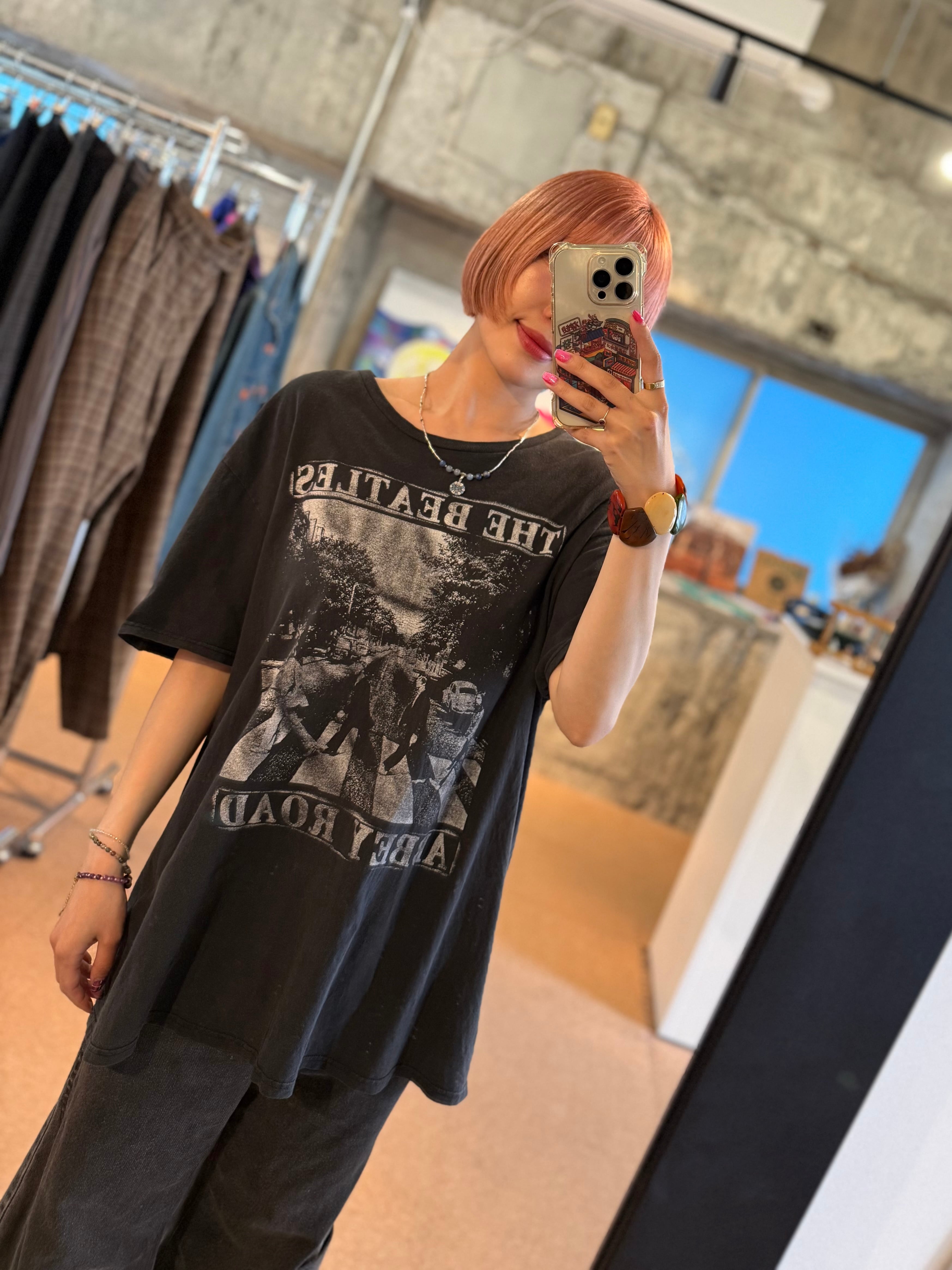 ビートルズ アビイロード フェードブラックTシャツ | 古着屋 VISIONCO