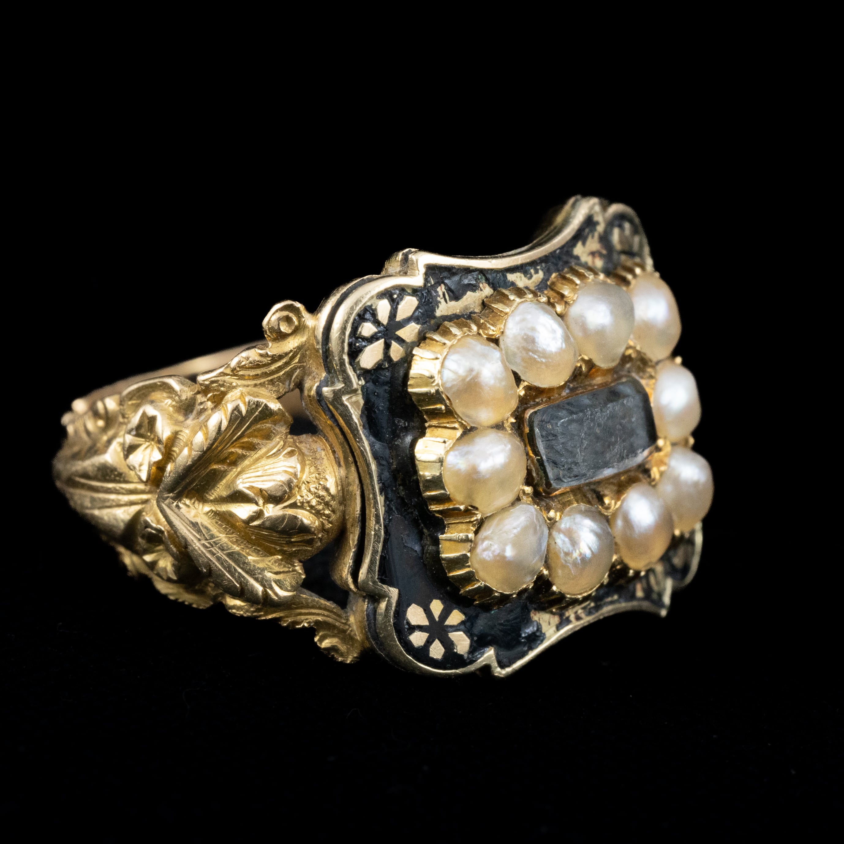 つばめの彫刻がかわいい！ 指輪のケース フランスアンティーク つばめ