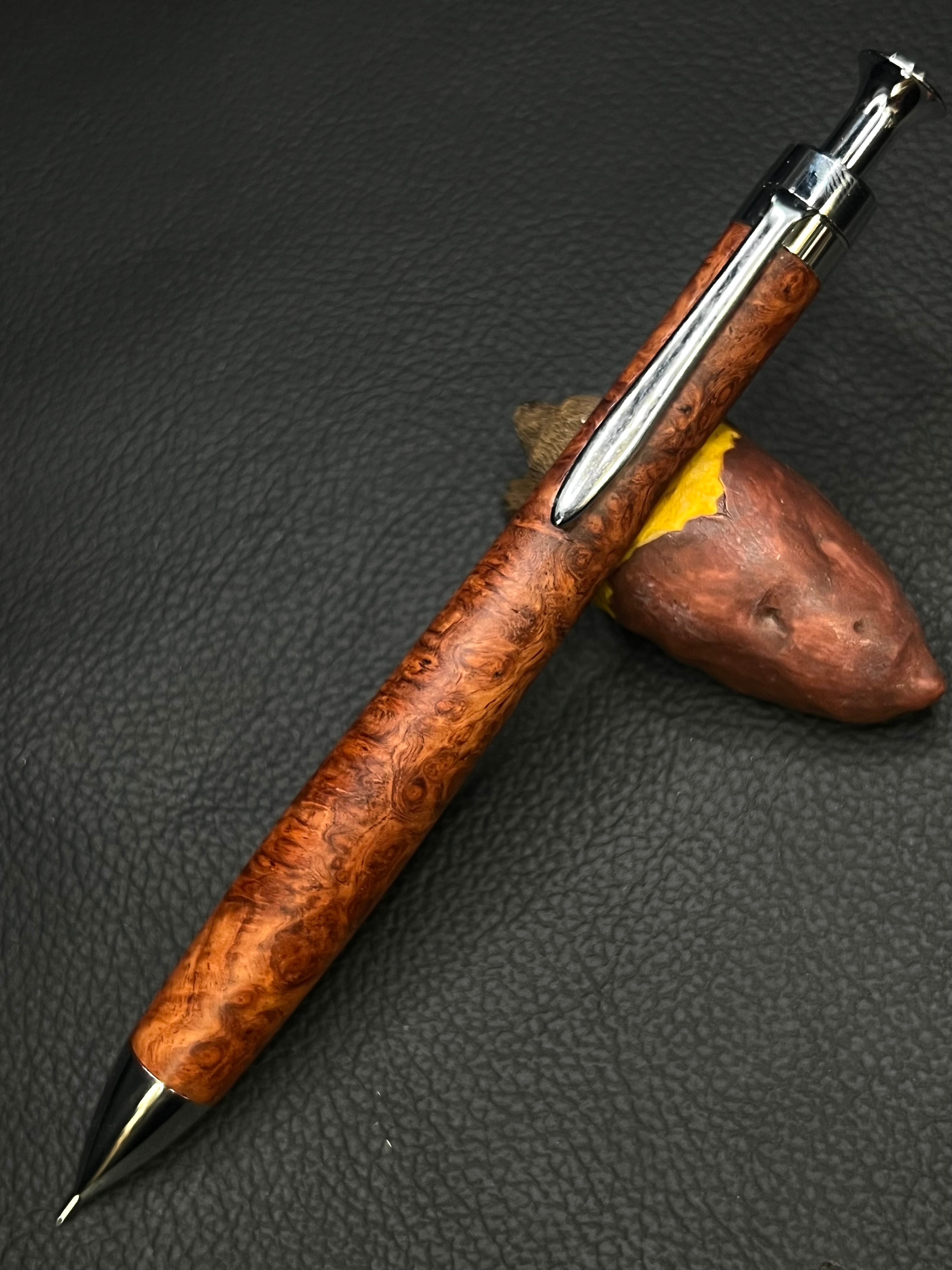 7 栃スタビライズドウッド 極上縮み杢 | こぶた工房