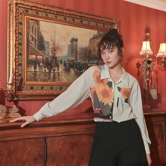 トップス シャツ レディース 送料無料 袖あり 長袖 襟付き 花柄 ヒマワリ 幾何学模様 パフスリーブ 大人可愛い きれいめ シンプル 大人 上品 おしゃれ お洒落 エレガント 大きめ ビッグシルエット  白 ホワイト 緑 グリーン 水色 ブルー 黒 ブラック 無地 パステルカラー 春カラー 春 20代 30代 40代 50代 女性用 ママ オフィス ビジネス OL 通勤 着回し 普段使い ファッション コーデ スタイル モテ プレゼント ギフト 定番 プチプラ 安い 送料無料 流行 トレンド