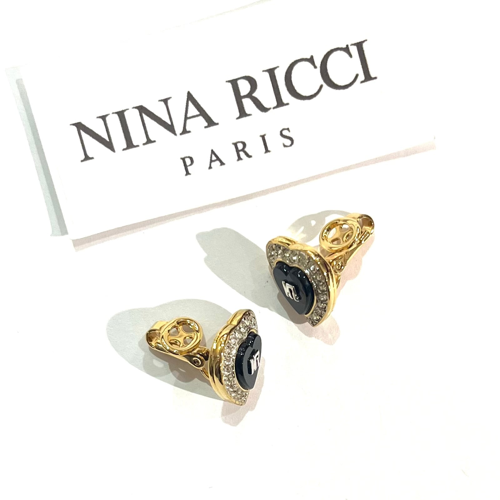 NINA RICCI ニナリッチ イヤリング  ロゴ/ハート    ゴールドカラー/シルバーカラー レディース / 240001188687 NINA RICCI ニナリッチ イヤリング ゴールド ハート - メルカリ