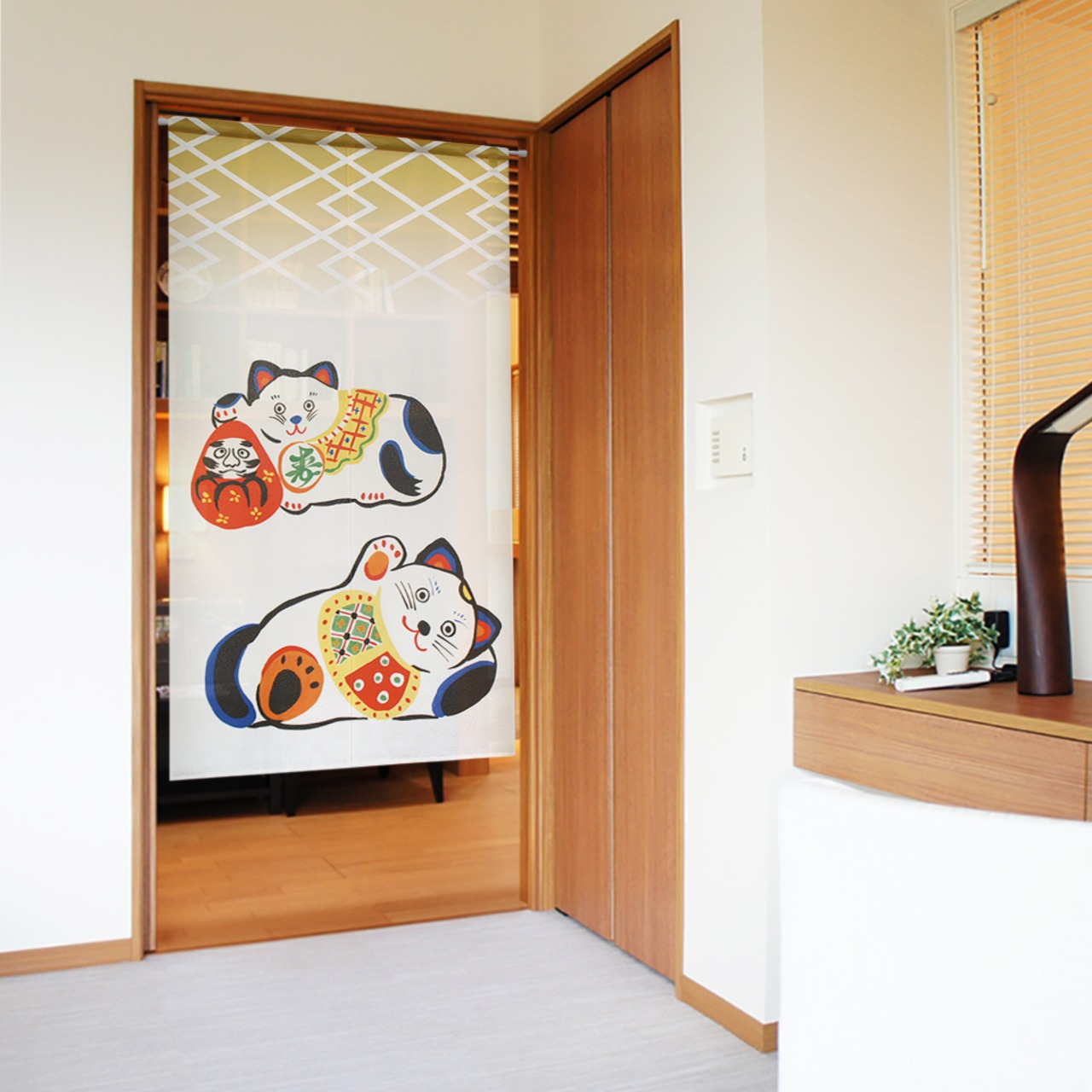 【受注生産】 のれん 招き猫2匹 寝転び 幅85ｘ丈150cm