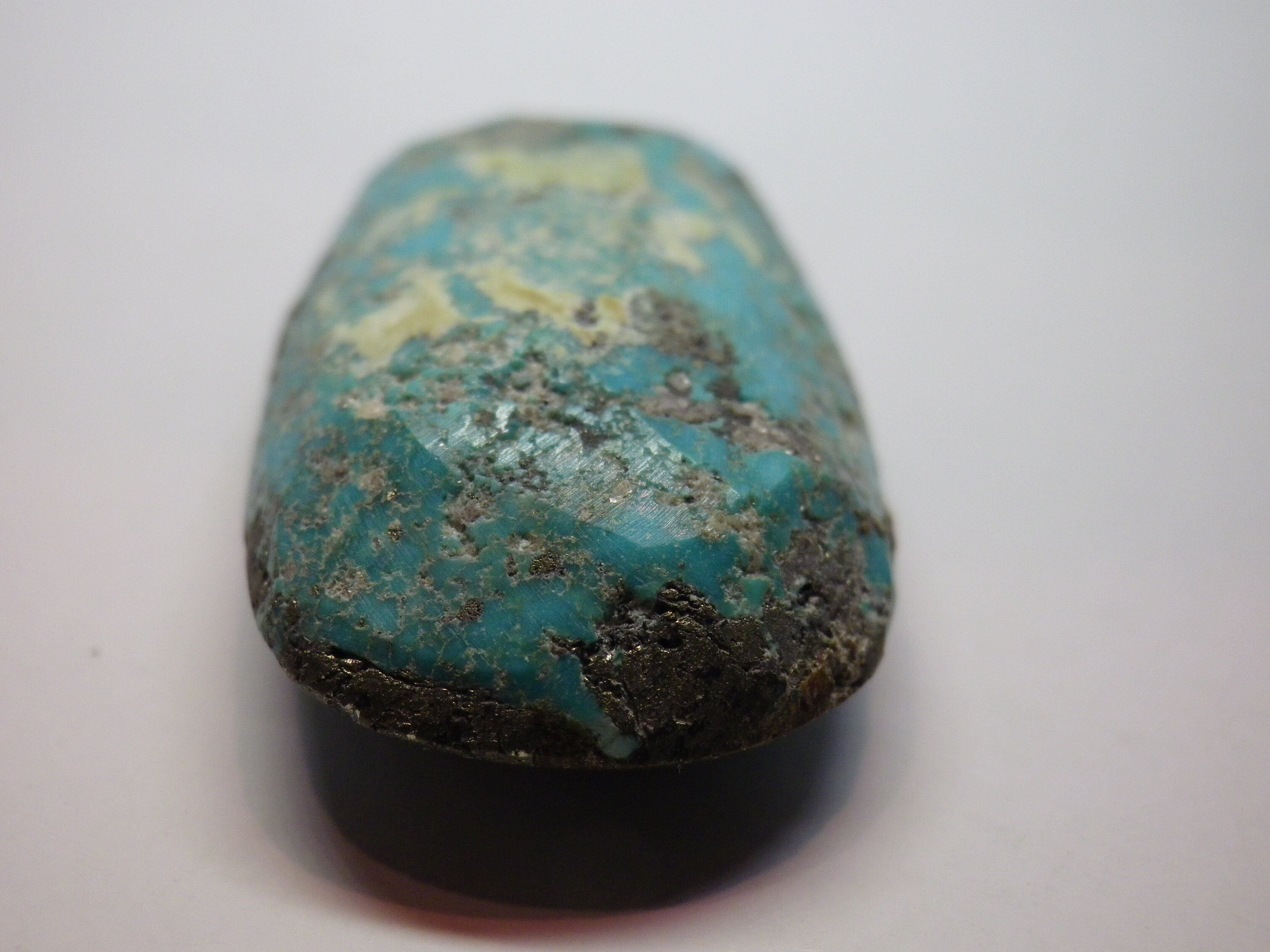 天然ペルシャン ターコイズ 81.7 ct イラン ネイシャーブール 天然ペルシャン ターコイズ 81.7 ct イラン ネイシャーブール