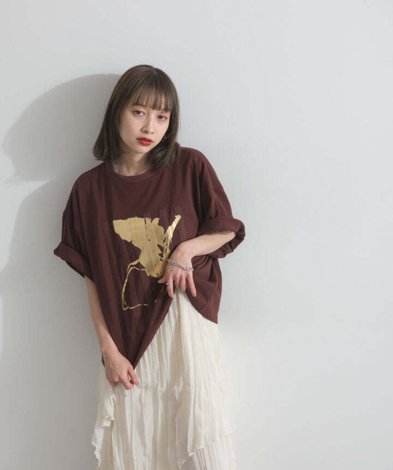 32684 ニュアンス箔プリントTシャツ brown
