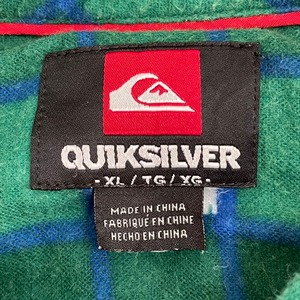 【QUIKSILVER】X-LARGE  ビッグサイズ フランネルシャツ ネルシャツ 長袖 ブロック チェック柄 カジュアルシャツ 刺繍ロゴ フラップポケット クイックシルバー グリーン系 US古着