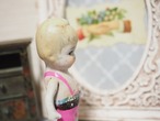 青いリボンとピンクの吊りズボンの女の子　サカイ 画像14