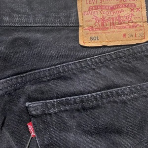 vintage 1990’s LEVI’S 501 “UK” black denim pants