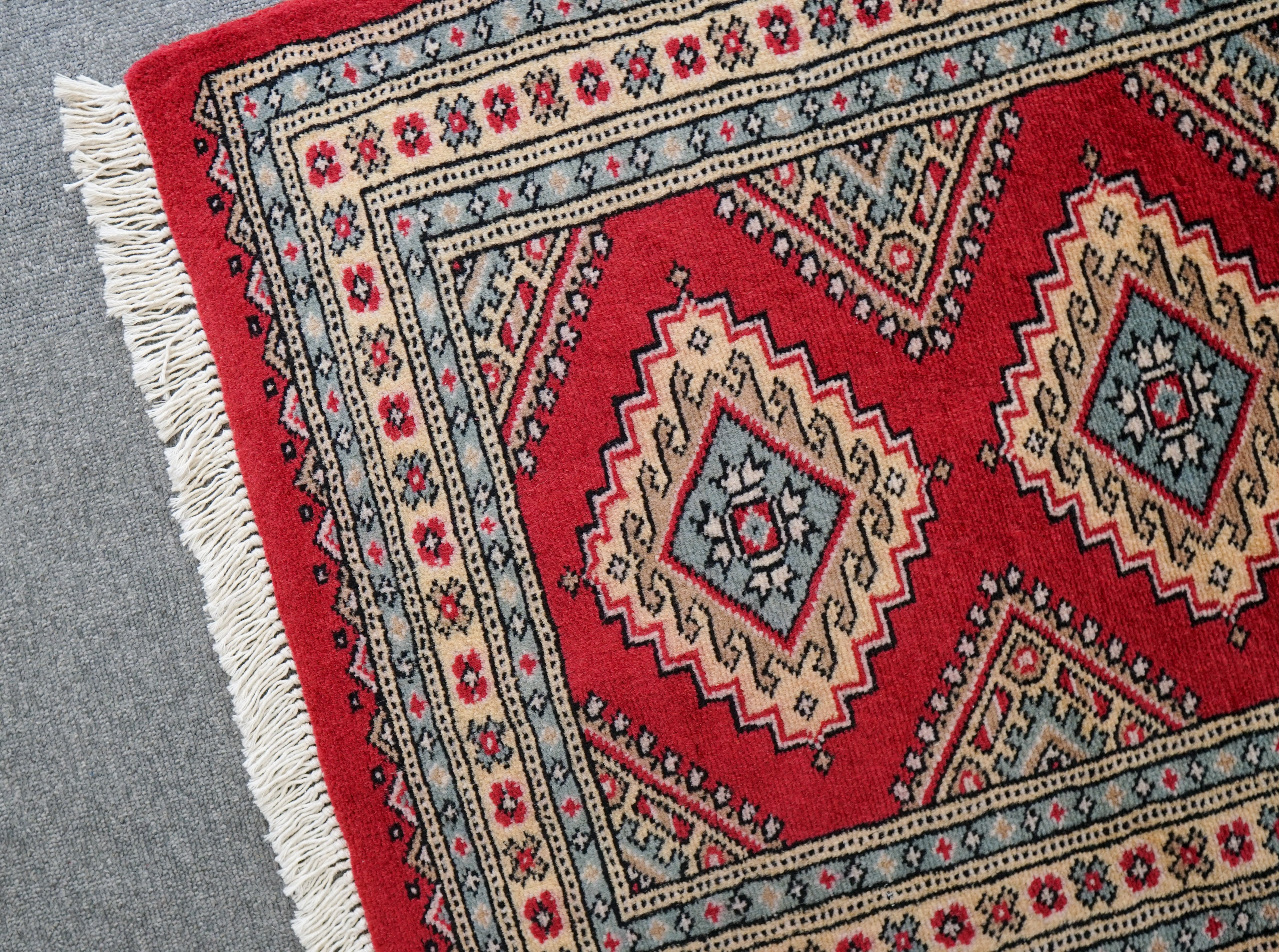 92×60cm【パキスタン手織り絨毯】 トライバルラグ | Decorworks