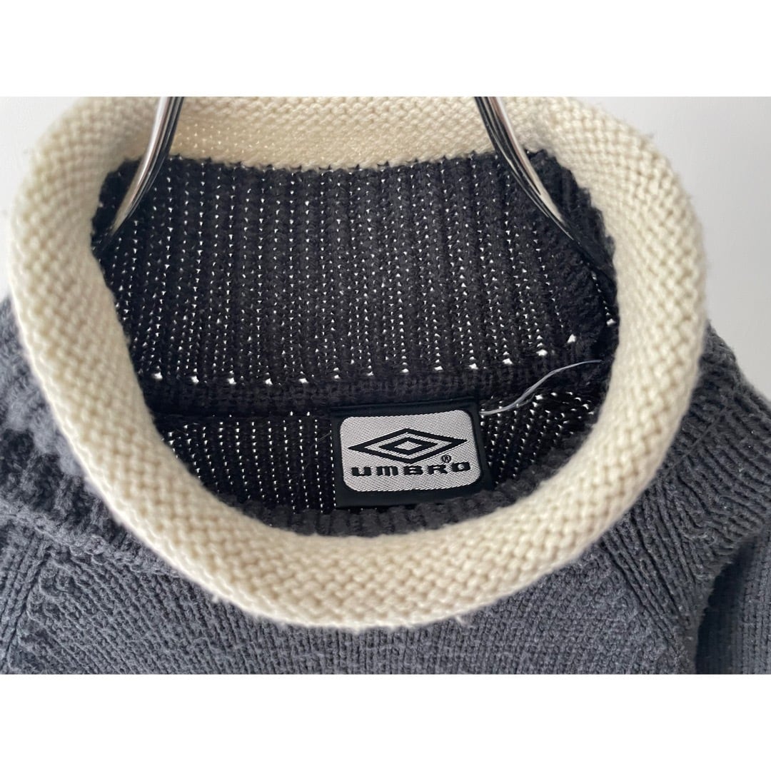 umbro- 90s logo separate design turtleneck knit | ROOT online