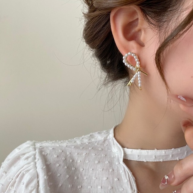 パール×ゴールドリボンピアス　CH2775