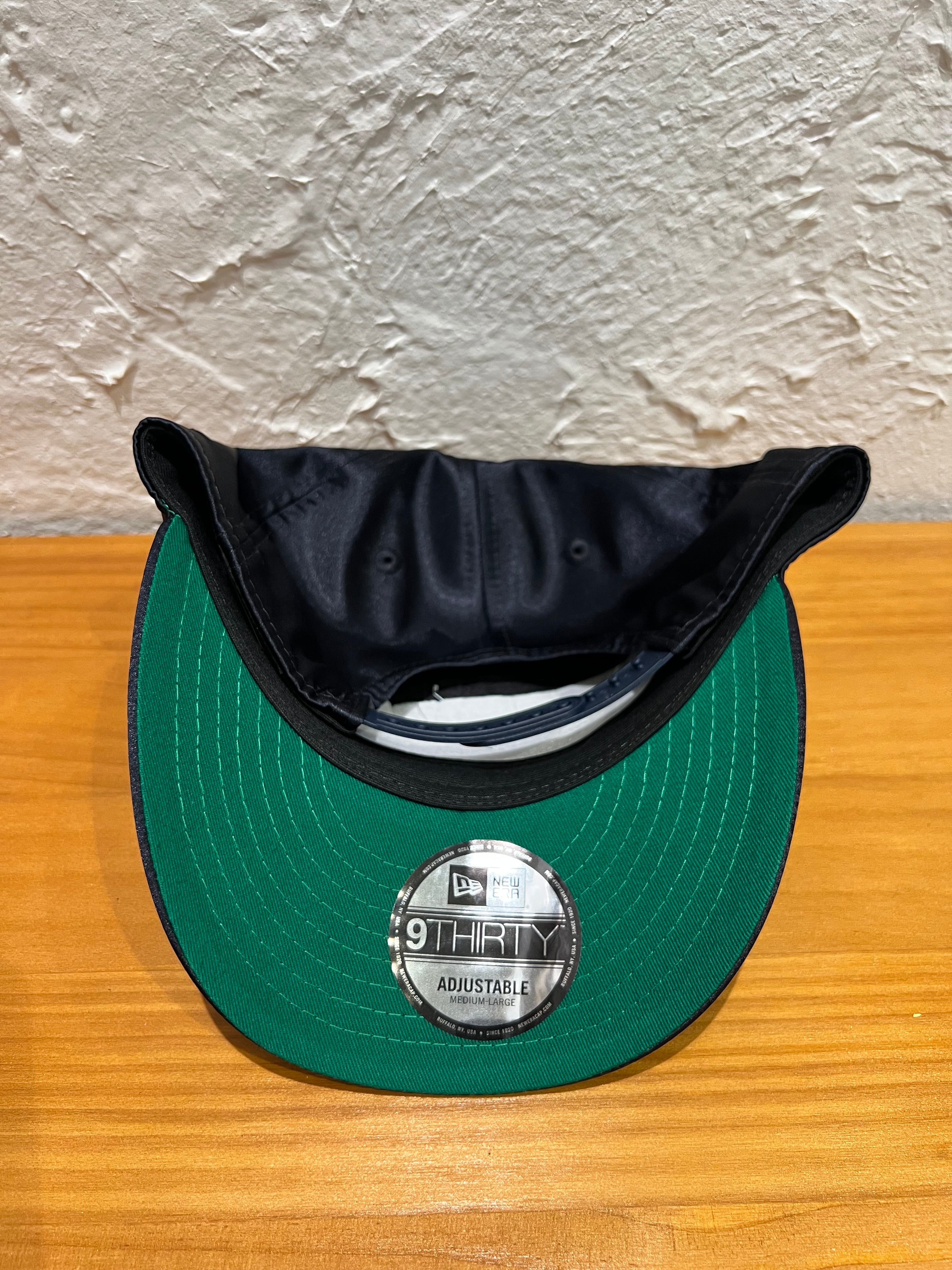 NEW ERA (ニューエラ) - 9THIRTY MIYUKI ARIHARA am SATIN NVY (930 NEW ERA (ニューエラ) - 9THIRTY MIYUKI ARIHARA am SATIN NVY (930