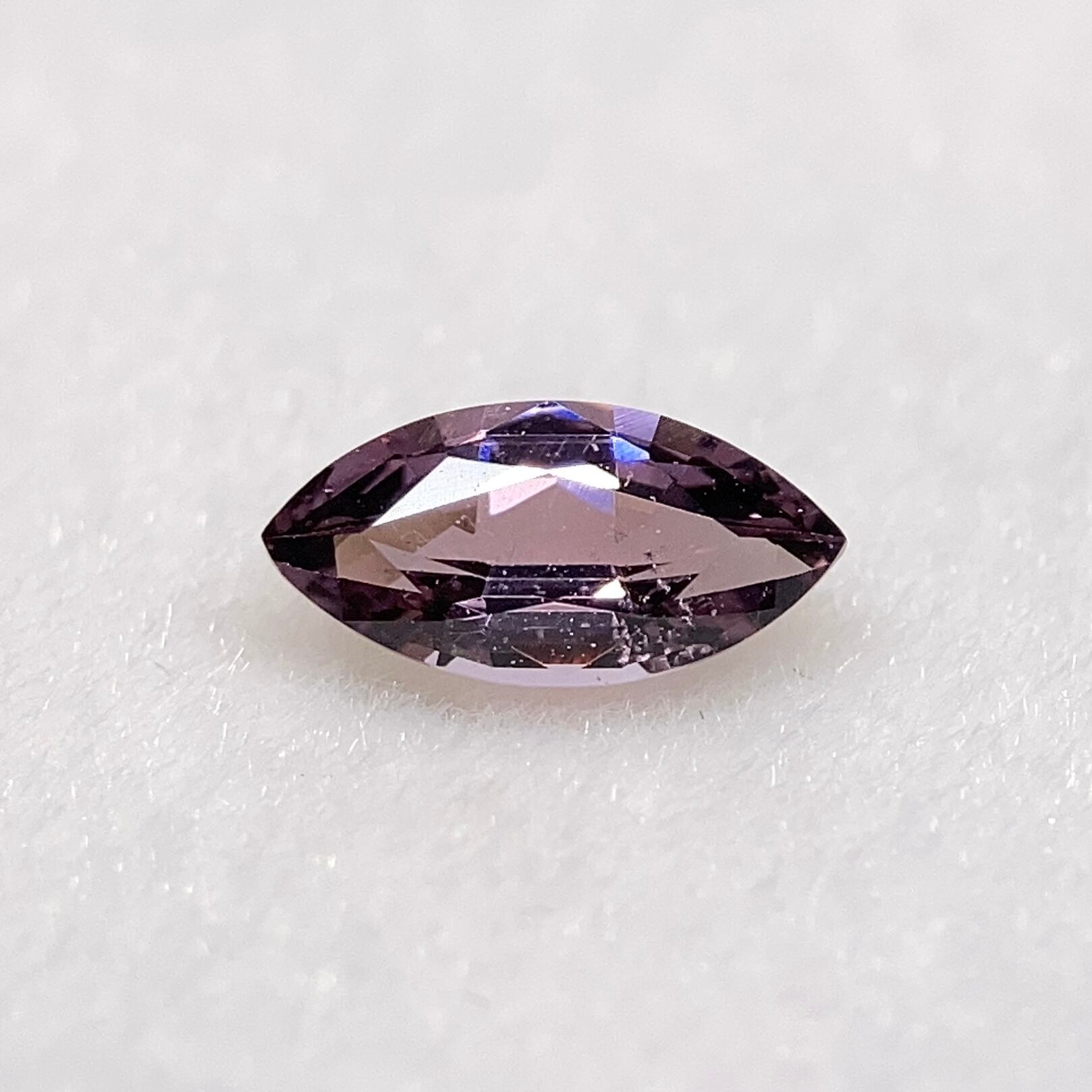 スピネル マーキスカット ルース 0.40ct 紫系 約7mm×3.5mm r-0656