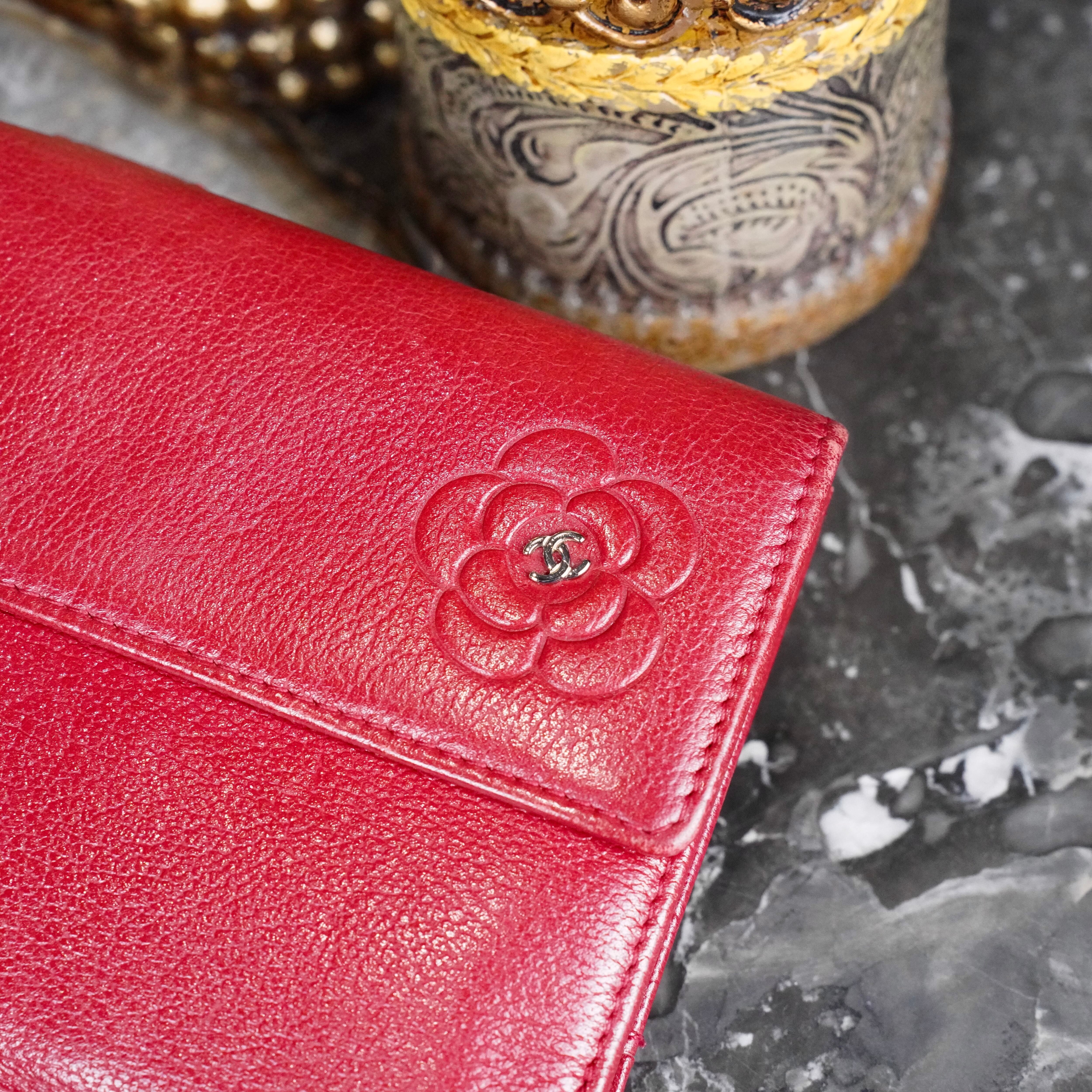 CHANEL BUTTERFLY CAMELLIA COCO MARC DESIGN LEATHER WALLET/シャネル