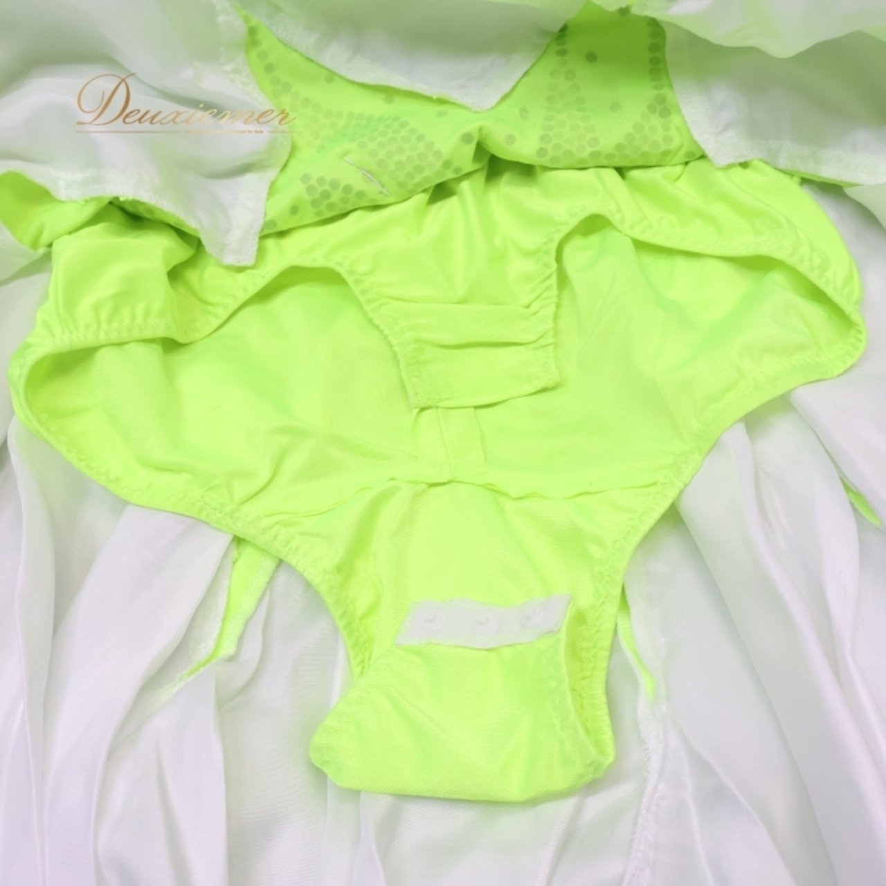 社交ダンス 衣装 スタンダードドレス ワンピース ドレス スタンダード フロート レース フリル 黄緑 蛍光 ホワイト 白 デモ 競技 ダンス パーティ 発表会 グリーン系 蛍光カラー ふんわり 華やか コスチューム フェスティバル 舞台衣装 発表会用 デモ用衣装 ダンス衣装 社交ダンス用 フェミニン 可愛い 競技用