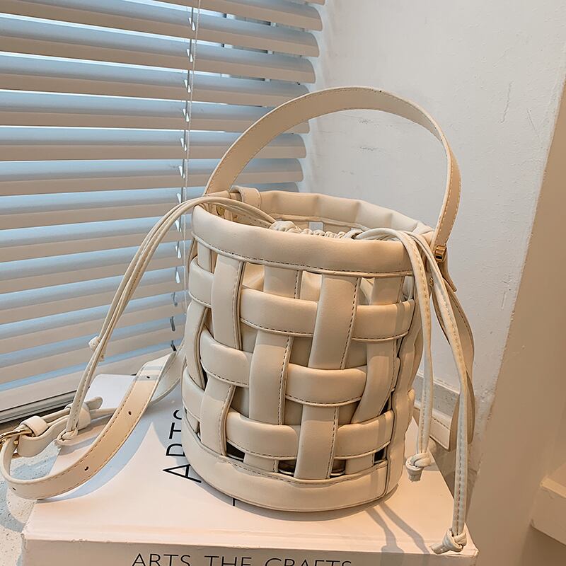 サマーレッド 夏物 メッセンジャーバッグ Tiancai_Wing_Bag80095698978