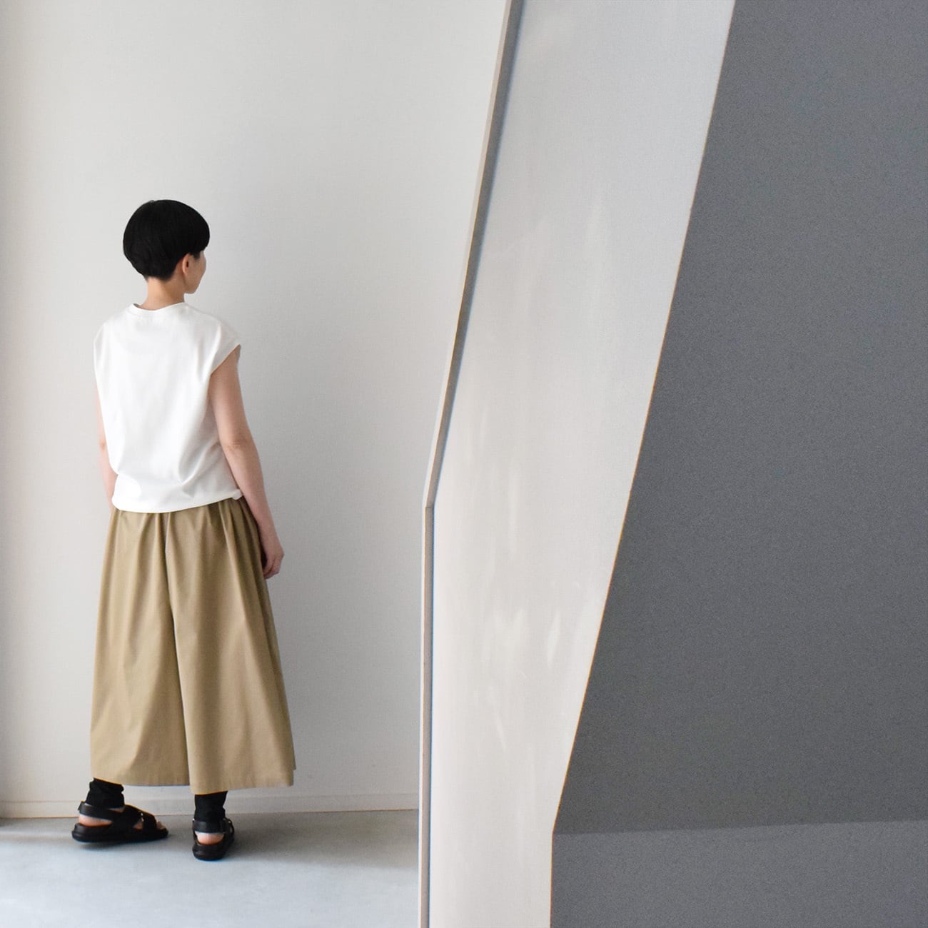 ワイドパンツ（ショート）：ベージュ［PT03HPBE］ | skep-online shop