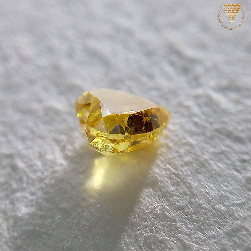 0.206 ct Fancy Vivid Orangy Yellow I1 CGL 天然 イエロー