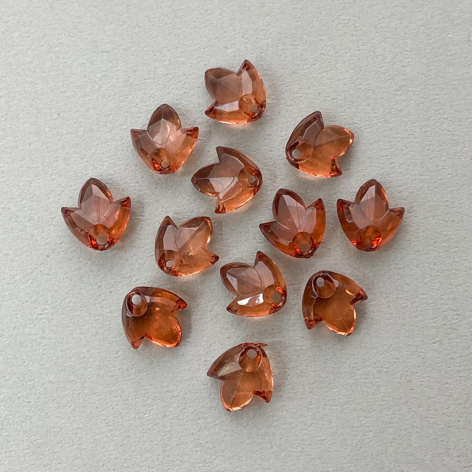 〈最終入荷〉ぷっくり楓風イタリアチャーム(3p)