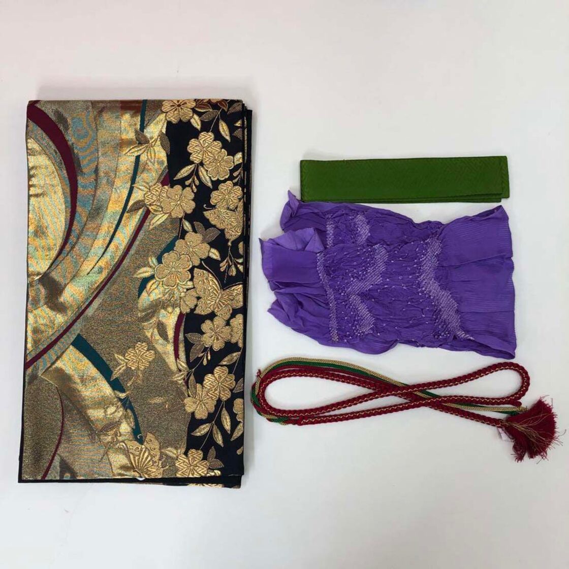 振袖 身丈171cm 裄丈68.5cm L 袷 袋帯フルセット 手毬 桜 金糸 金彩 白  