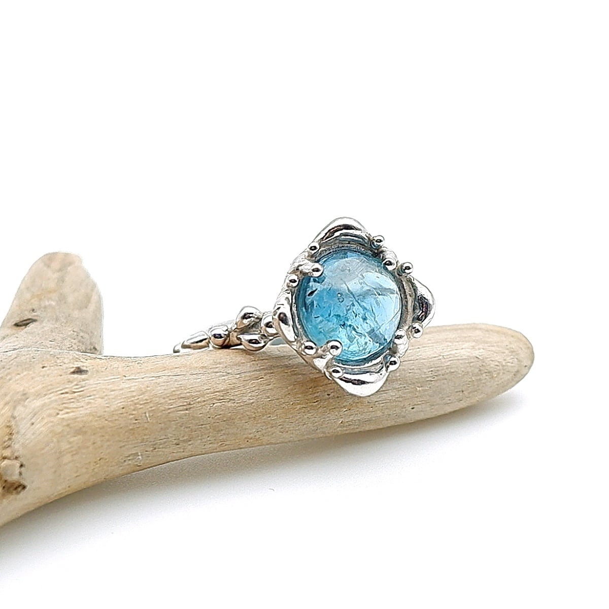 シーグリーンカイヤナイトのデザインリング 11号 ～深き森の泉