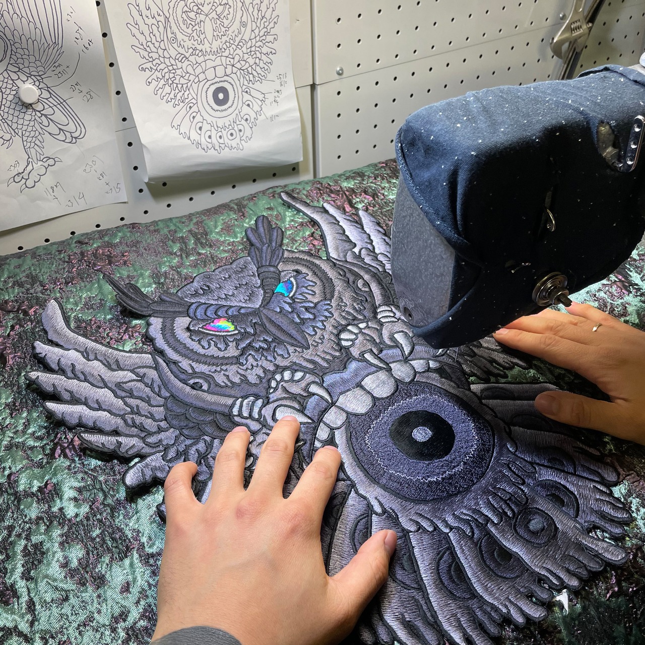 Enter the loop刺繍パネル【横振り刺繍】