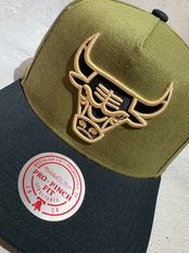 Mitchell＆Ness/ミッチェルアンドネス NBA シカゴ・ブルズ キャップ オリーブ