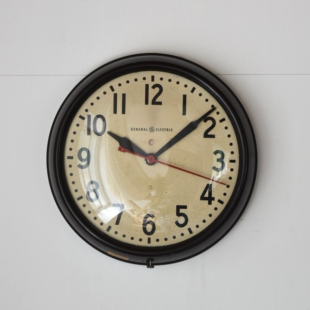 GENERAL ELECTRIC WALL CLOCK