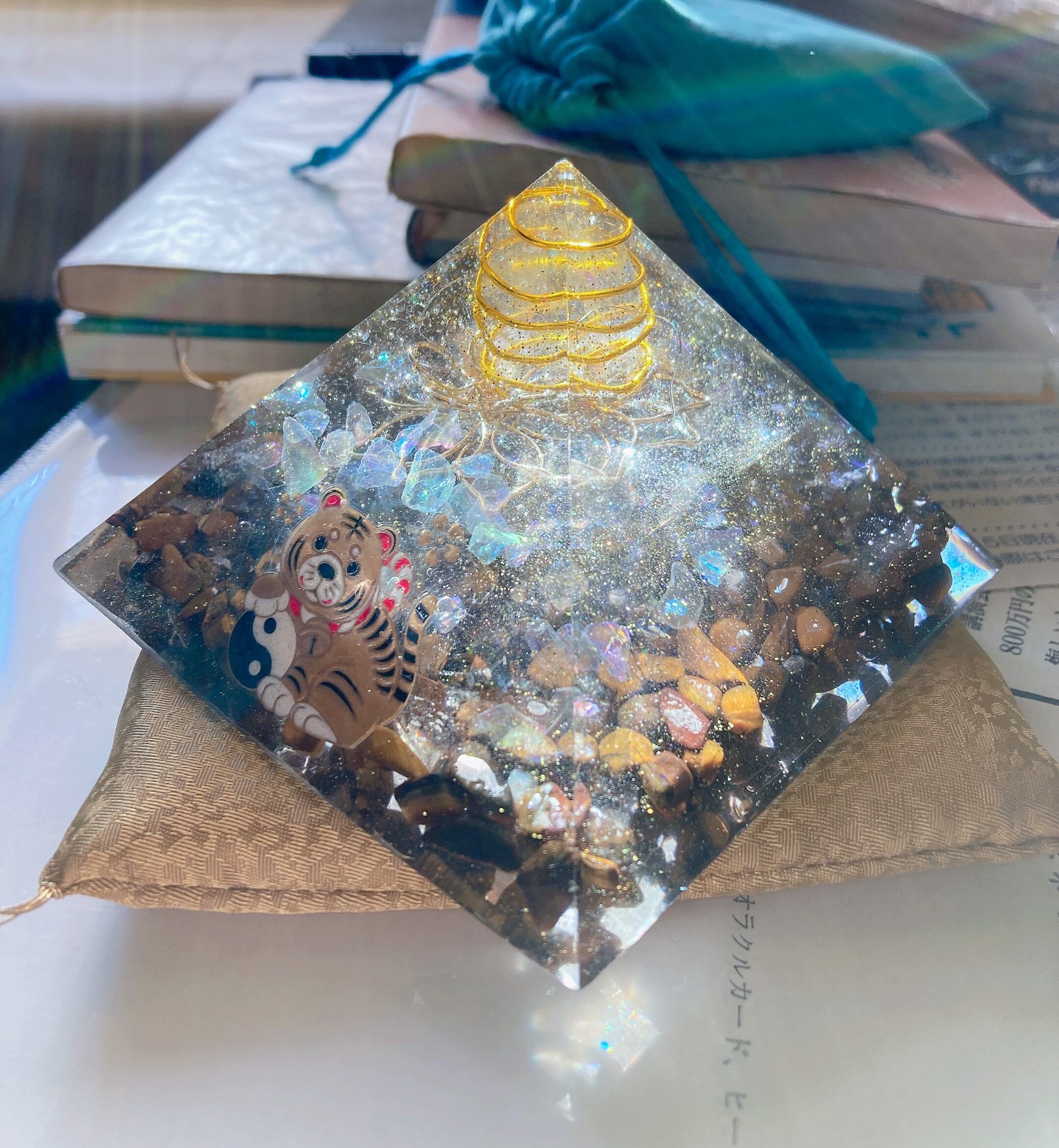 高額売筋 ひまわり様 専用ページオルゴナイト優雅に座る九尾の狐