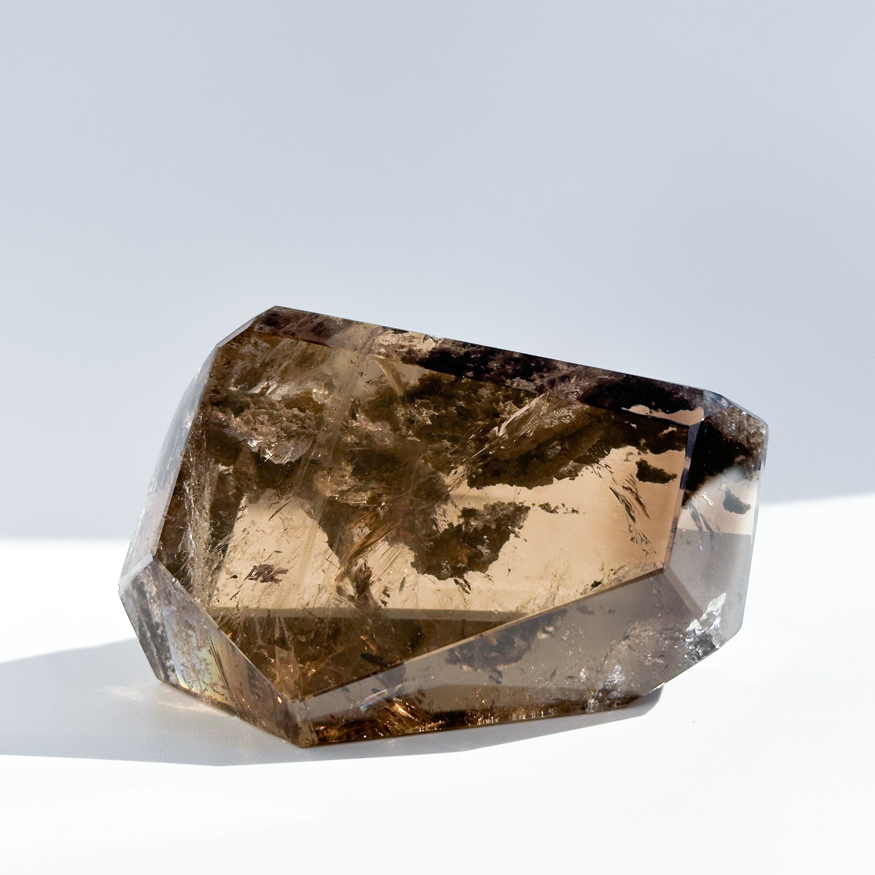 ファントム・虹◎ミナスジェライス産スモーキーガーデンクォーツ