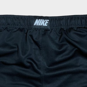 【NIKE】XL ビッグサイズ トラックパンツ TRACK PANTS ジャージパンツ ダボパン ジャージ下 スウッシュ 刺繍ロゴ ベンチレーション メッシュ 黒 ナイキ US古着