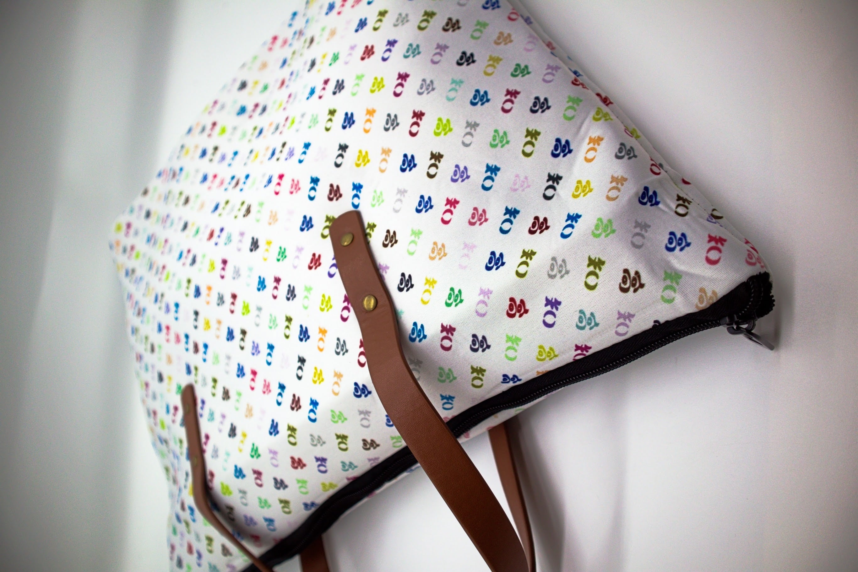 高知のバッグ ホワイトxカラフル | ブランド「高知」 BASE公式