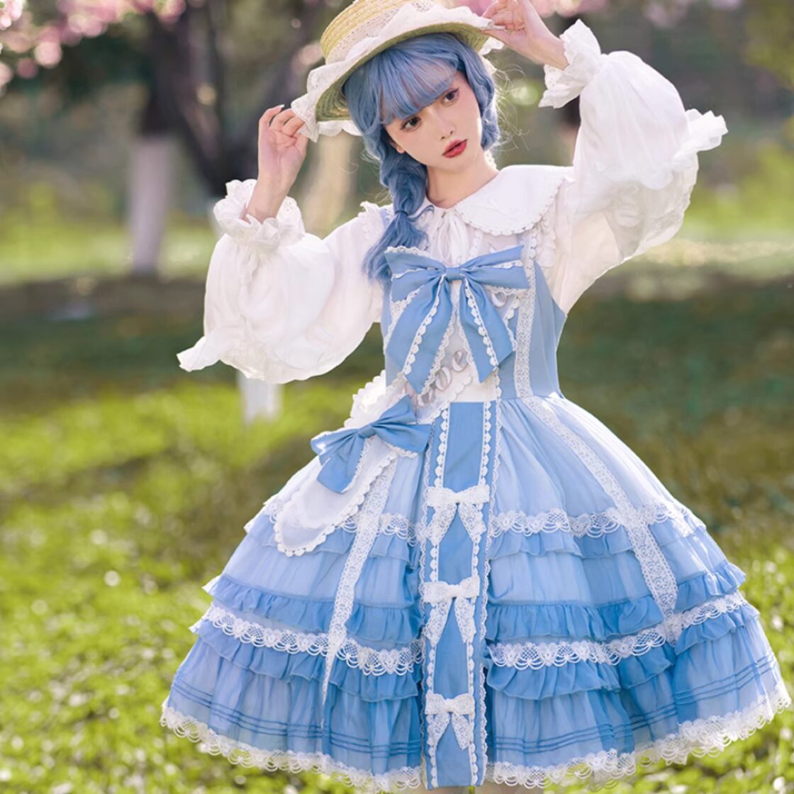 ゴスロリ・ロリータドレス 水色 クリーム色 lolita フリル かわいい