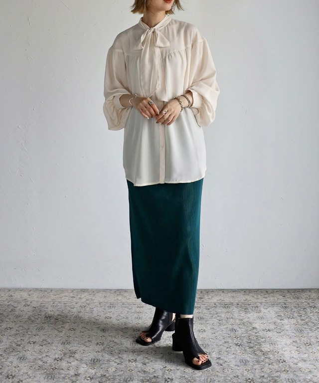 ボウタイジョーゼットブラウス