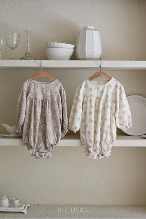 [THE BEIGE] Shirring Dye Bodysuit / [더베이지] 셔링나염슈트