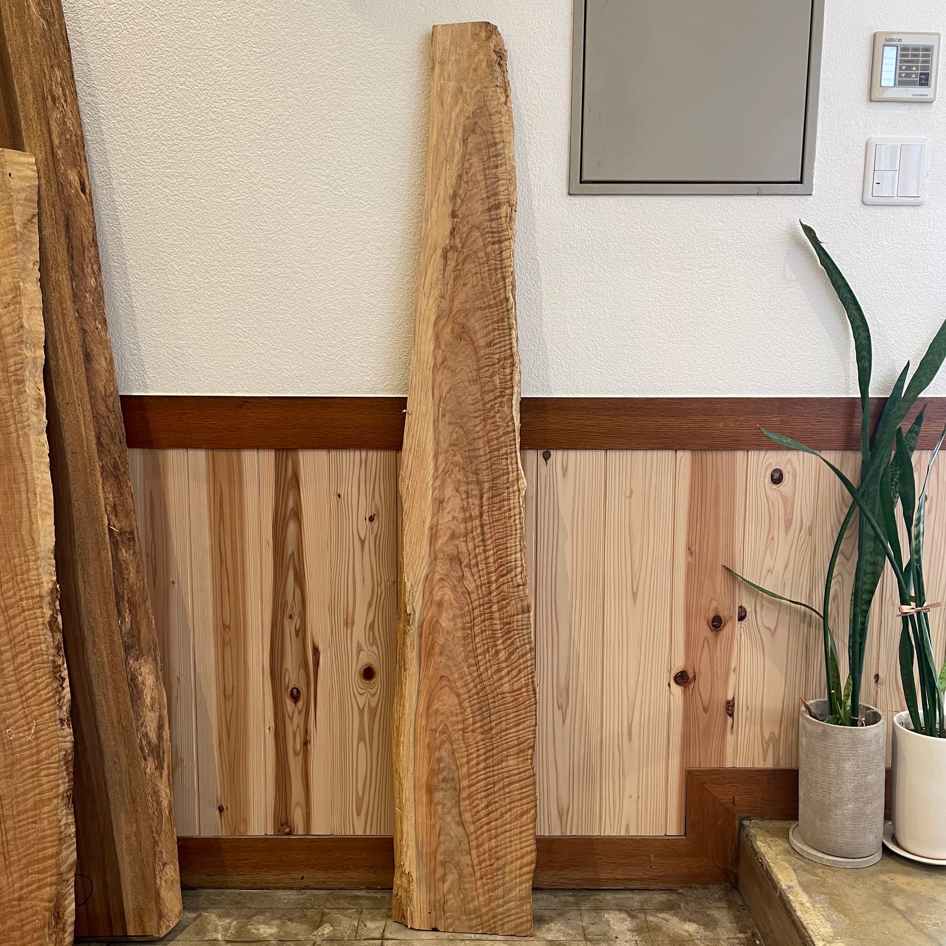 材料・DIY】花台や什器にいかかですか | 一枚板テーブル・オーダー家具