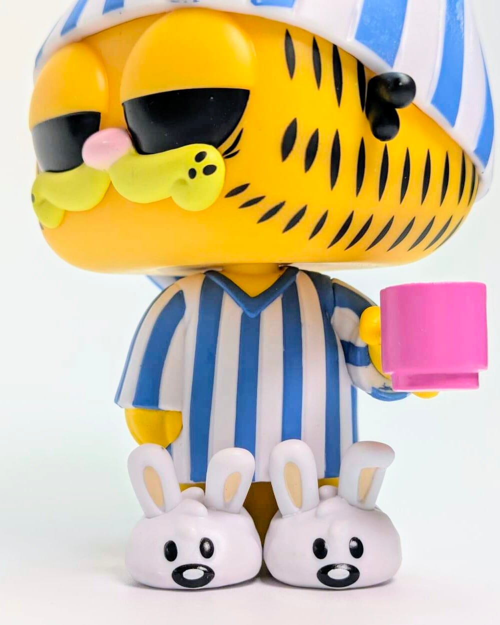 ☆US直輸入☆ FUNKO 【 POP! COMICS VINYL FIGURE GARFIELD WITH MUG ( ガーフィールド パジャマ マグ )】 ビニールフィギュア〚アメリカン雑貨 アメトイ〛