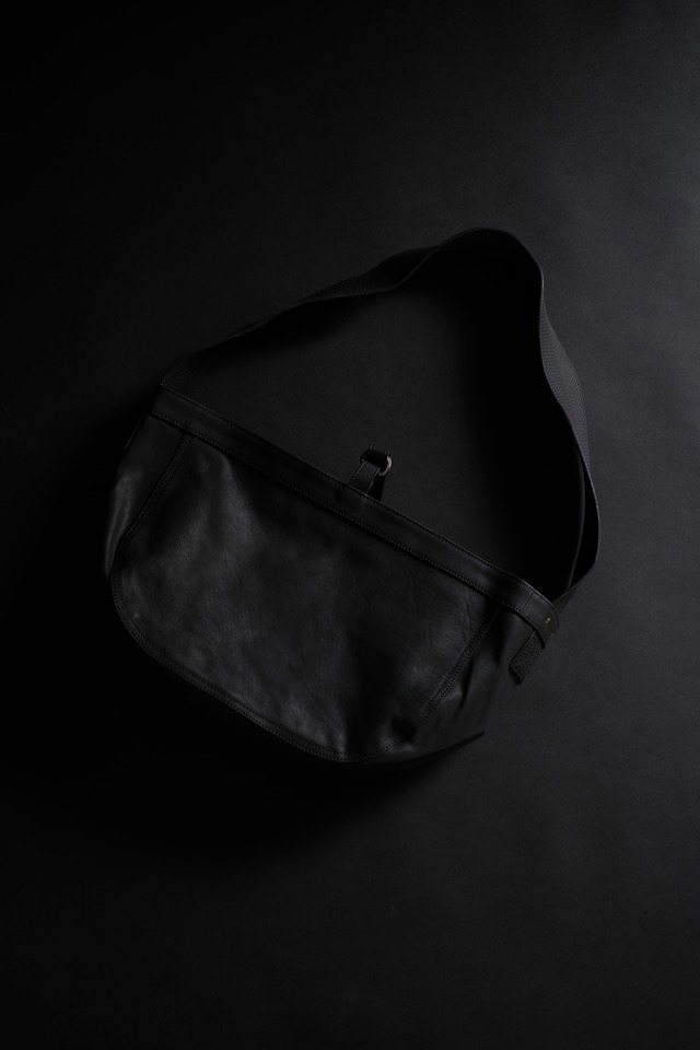 T.T / LOT.018 NEWSBOY BAG SMALL "BLACK"