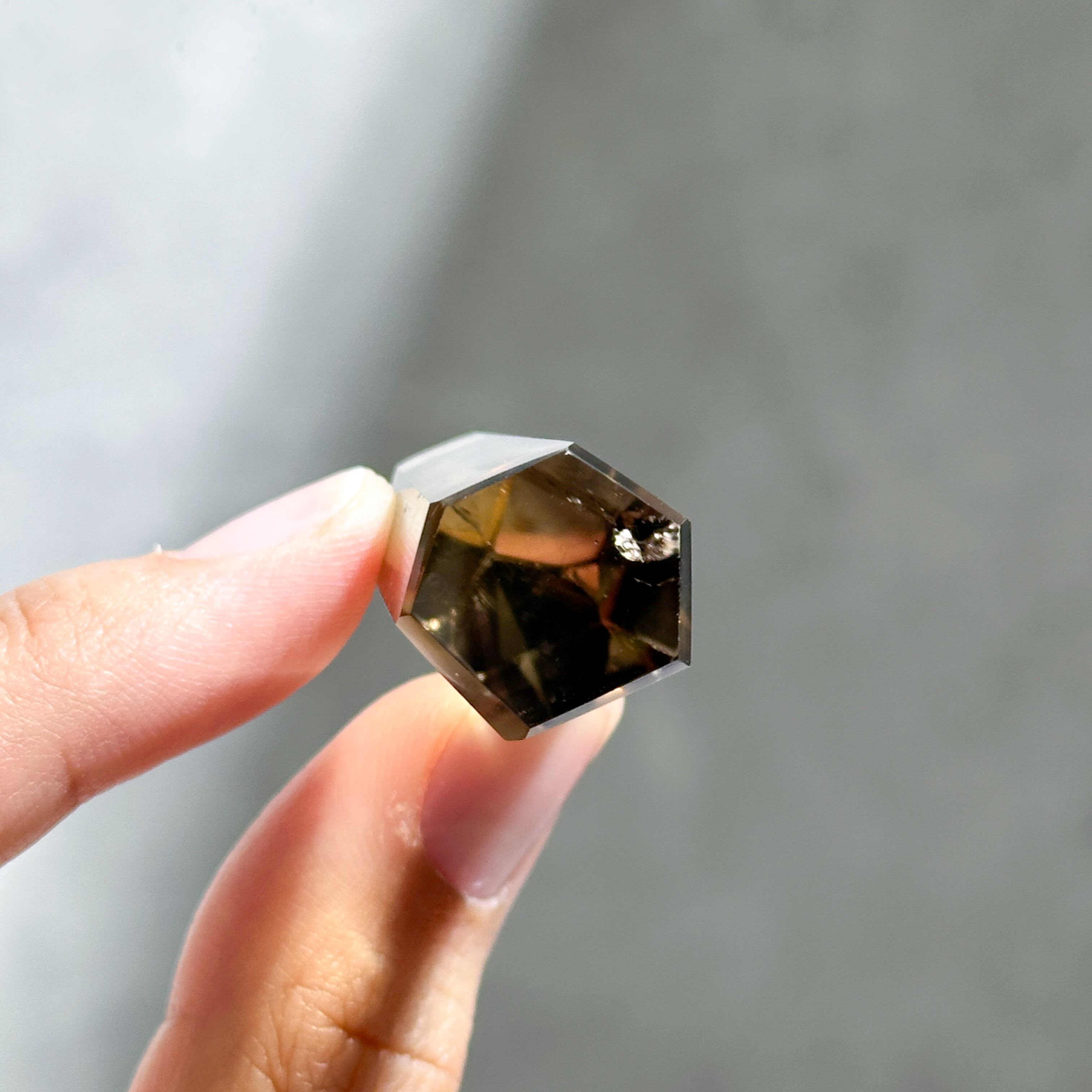 ファントム◎シトリン（黄水晶） タワー 61◇ Citrine ◇ 天然石・鉱物